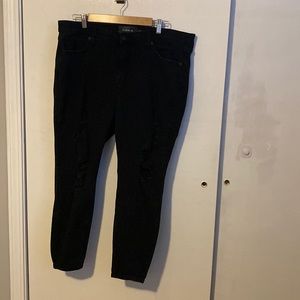 Distressed Torrid skinny jeans